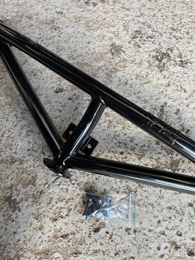 BMW 3 SERIES E36 REAR JACKING BAR POWDER COATED BLACK
